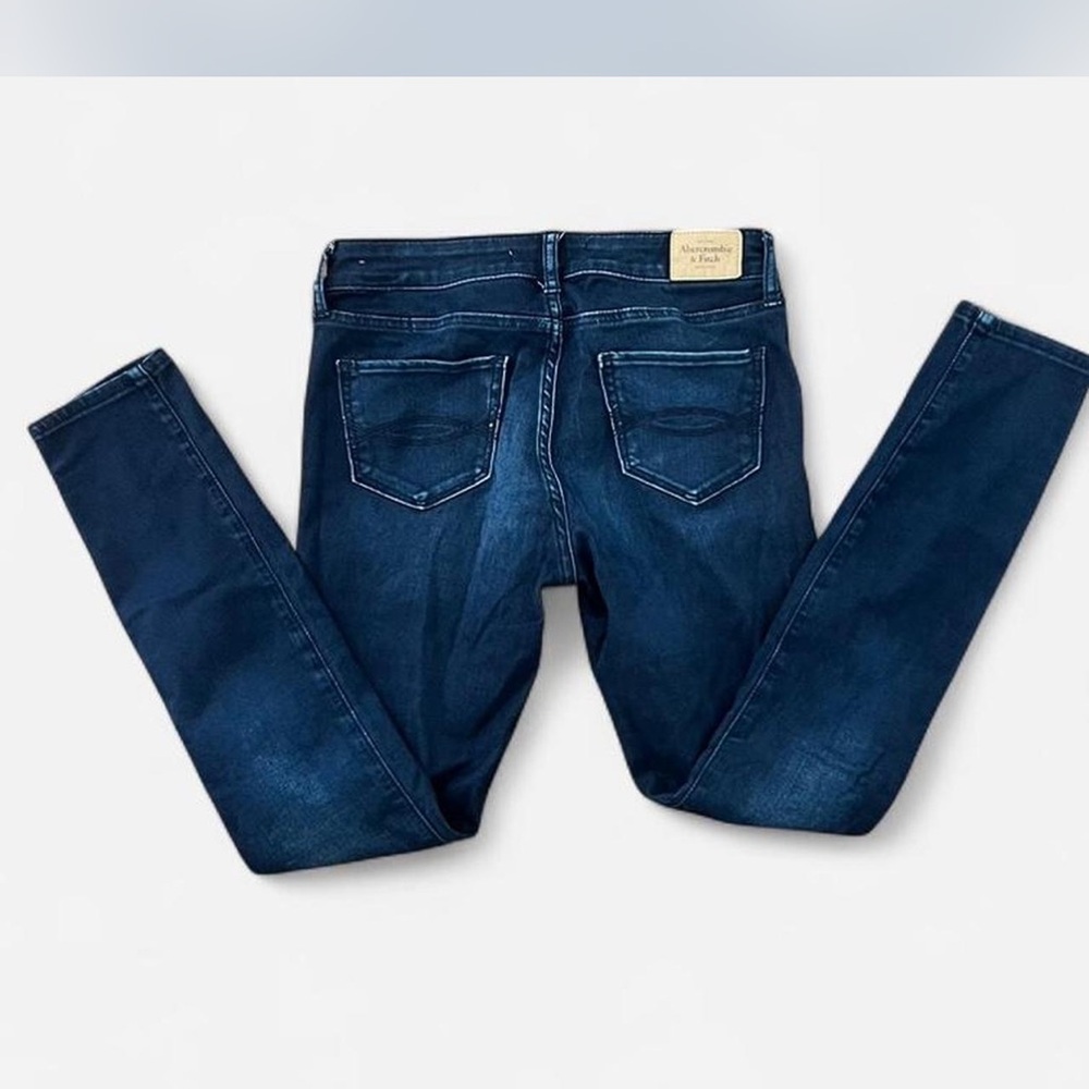 Abercrombie & Fitch women’s Size 0 W-25 L-27 Dark Blue Skinny Jeans
